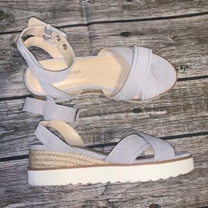 Marc Fisher espadrille wedge upper leather gray